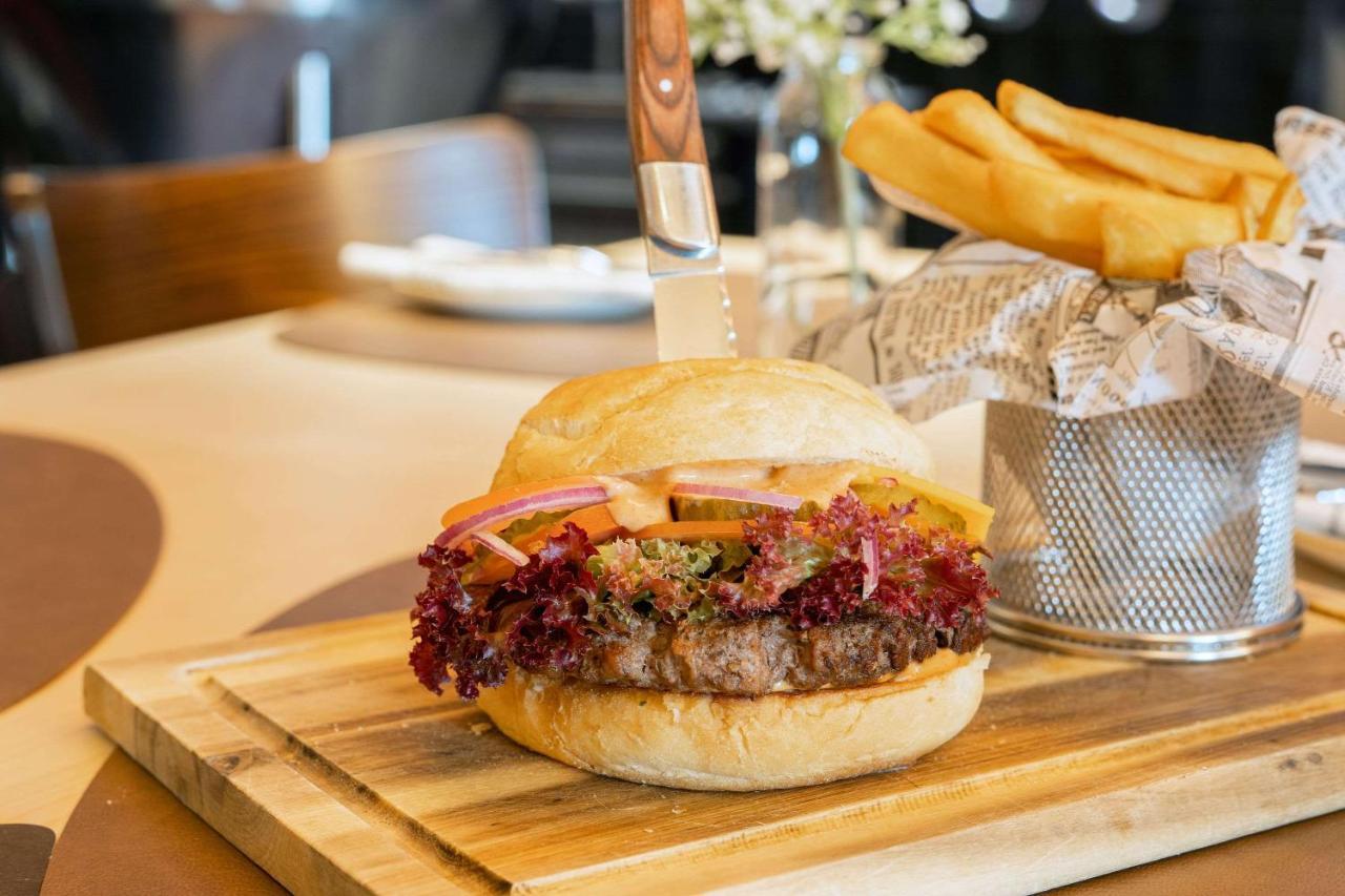 Hotel Hey Lou Frankfurt Airport 3*